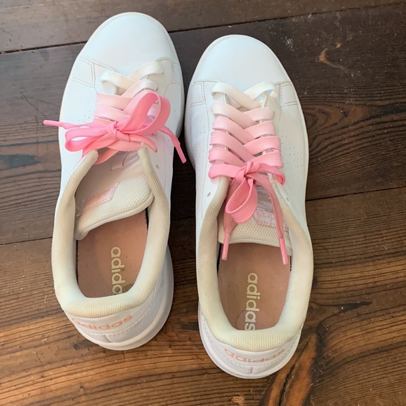 Adidas grand court women’s size 9 with custom shoes laces - Picture 4 of 8